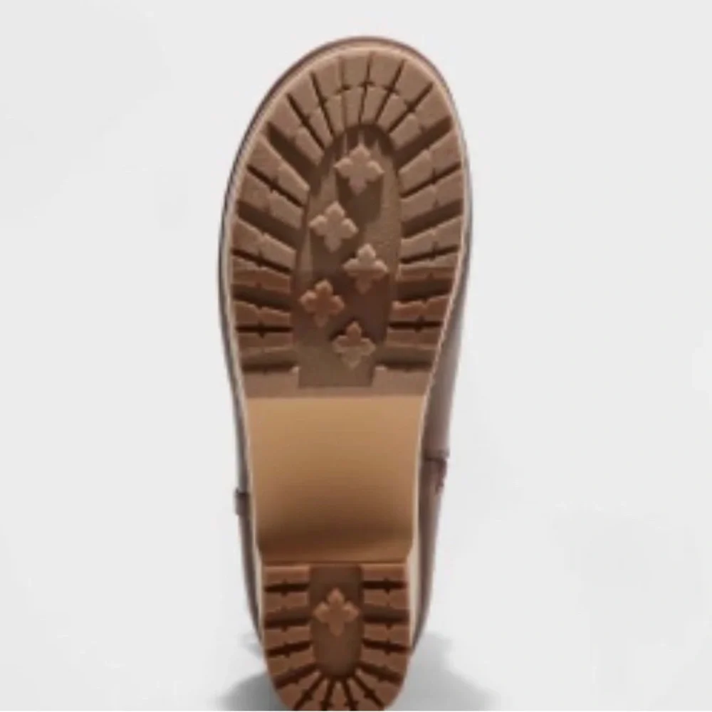 NWT Universal Thread Women's Fawn Clog Boots - Picture 5 of 8